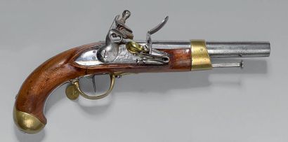 null Pistolet de cavalerie à silex modèle an XIII, canon poinçonné, daté: “1812”;...