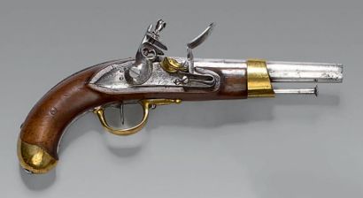 null Pistolet de cavalerie  modèle an XIII, canon daté : "1810" ; platine poinçonnée...