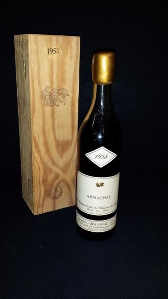null 1 bouteille 
ARMAGNAC 
 Laubade 
1958
 (Mise en bouteille 1991) (MB) coffret...