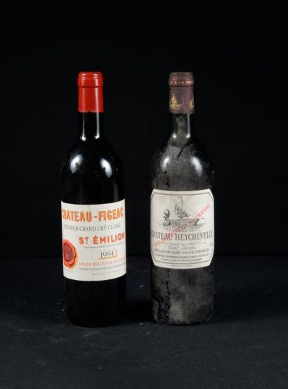 null Ensemble de 2
 bouteilles 
 

1 bouteille 
CH. 
FIGEAC, 1° Grand Cru St-Emilion...