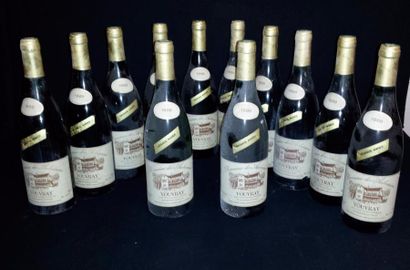 null 12 bouteilles 
VOUVRAY 
"Grande Année Moëlleux", B. Fouquet 
1989
 (es, elt...