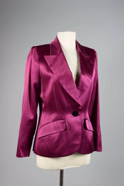 null Yves SAINT LAURENT rive gauche circa 1980

Veste en satin polyester violet,...