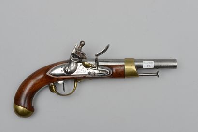 null Pistolet de cavalerie à silex modèle an XIII, canon poinçonné, daté : "1812" ;...