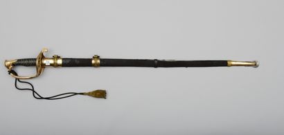 null Sabre d'officier supérieur d'infanterie modèle 1845, belle garde en laiton ciselée...