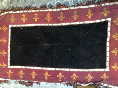 null Grand tapis de table brodé en perles, style Haute
Époque, vers 1840. Centre...