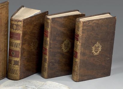 null * Volumes provenant de la bibliothèque des pages du Roi à Versailles, J. J....