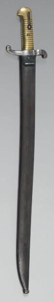 null Sabre-baïonnette modèle 1842, poignée en laiton; lame poinçonnée et signée sur...
