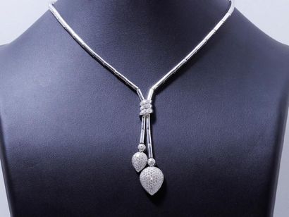 null Élégant collier négligé articulé en or gris 750 millièmes décoré de 2 pampilles...