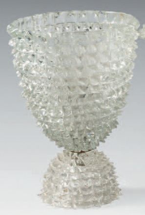 BAROVIER Ercole 
Lampe conique sur talon tronconique en verre blanc.
Haut. 40 cm...