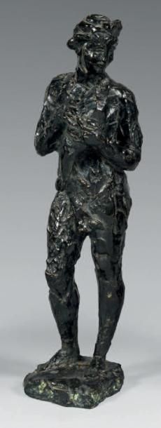 Robert WLERICK (1882-1944) 
Enfant au poisson
Épreuve en bronze patiné, signée, numérotée...