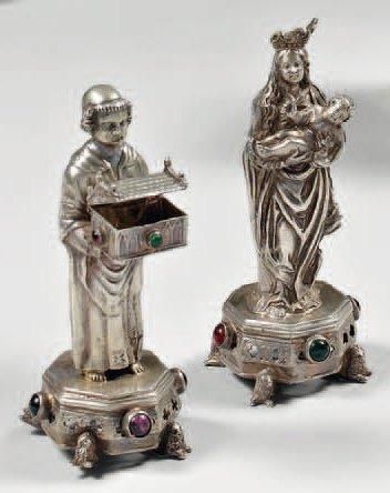 null Paire de statuettes en argent représentant une Vierge à l'Enfant et un prêtre...