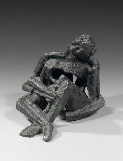 Ossip ZADKINE (1890-1967) Rêveuse ou fillette assise Epreuve en bronze patiné, signée...