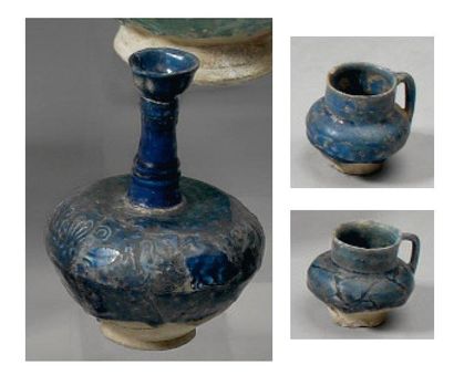 IRAN Vase en céramique siliceuse à panse renflée et long col étroit à couverte bleu...