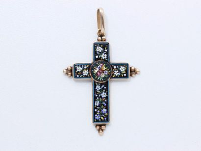 null Pendentif en or 585 millièmes, stylisant une croix ornée d'une micro mosaïque...