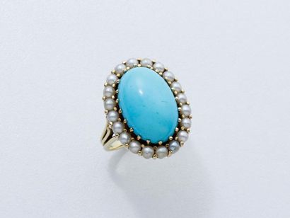 null Bague fils en or 750 millièmes, ornée d'un cabochon de turquoise en serti griffe,...