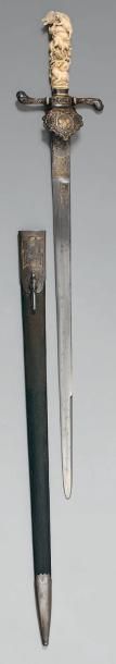 null Belle dague de vénerie dans le style du début du XVIIIe, croisée en acier ciselée...
