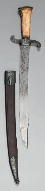 null Fort couteau de vénerie par Gastinne Renette, poignée en bois de cerf sculptée...