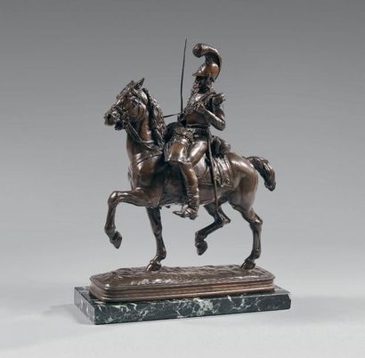 Frémiet (1824/1910) Carabinier à cheval du Second-Empire: bronze à patine brune signé...