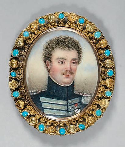 null *Miniature ovale sur ivoire: Portrait d'un officier de la garde royale en habit...
