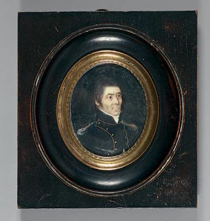 null Miniature ovale sur ivoire: Portrait présumé de Lazare Carnot en uniforme d'officier...