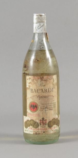 null 1 bouteille RHUM «Superior», Bacardi (fabriqué et embouteillé par F Alegre en...