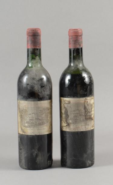 null 2 bouteilles CH. LAFITE-ROTHSCHILD, 1° cru Pauillac 1962 (et, 1 LB, 1 B)