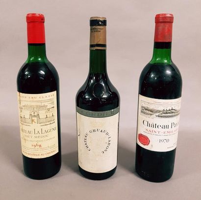null Ensemble de 3 bouteilles 1 bouteille CH. PAVIE, 1° Grand Cru St-Emilion 1970...