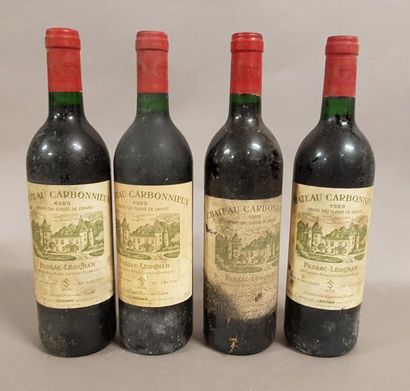 null 4 bouteilles CH. CARBONNIEUX, Pessac-Léognan 1989 (ett)
