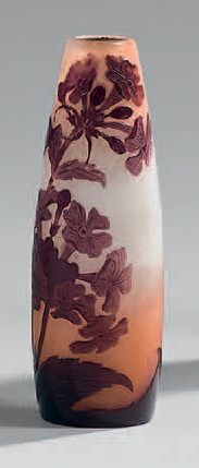 GALLÉ Émile (Établissements) Vase ovoïde allongé. Épreuve de tirage industriel réali­sée...