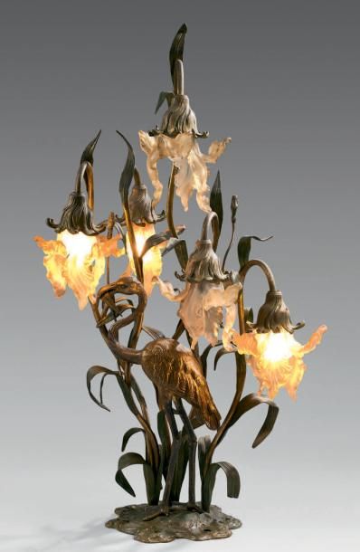 ANONYME Grande lampe en bronze et métal à patine bicolore à cinq bras de lumière,...