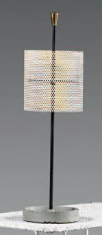 MATEGOT Mathieu (1910 - 2001) (attibué à) Lampe en métal à fût cylindrique reposant...
