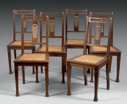 SERRURIER-BOVY (attribué à) Suite de six chaises en chêne à dossier droit à bandeau...