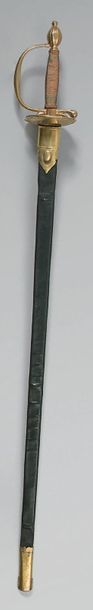 null * Épée d'uniforme d'officier modèle 1767, garde en laiton doré, noeud de corps...
