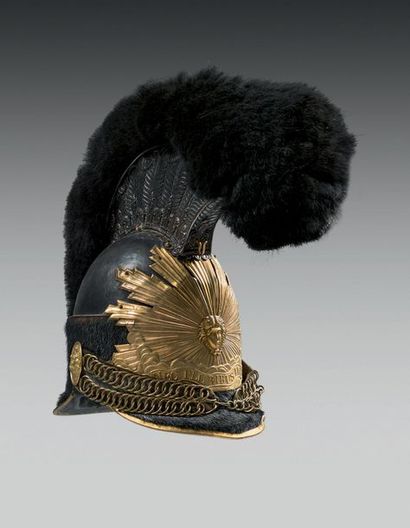 null Casque de garde du corps du Roi deuxième modèle, bombe en cuivre argenté; cimier...