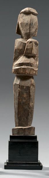 null Statuette de maternité Bois Egypte, art copte, période byzantine
H: 21,5 cm