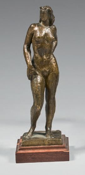 René COLLAMARINI (1904-1983) Modèle nu debout
Épreuve en bronze patiné, signée et...