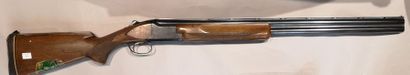 null Fusil de chasse Browning calibre 12.70 (n°63451S77)
Mono détente. Éjecteurs...