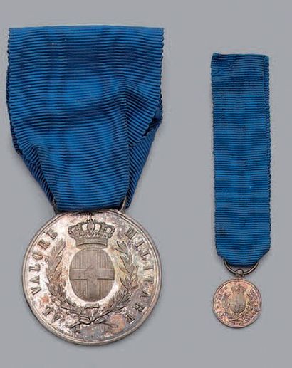 null Médaille de la Valeur militaire sarde en argent, sans attribution, ruban bleu;...