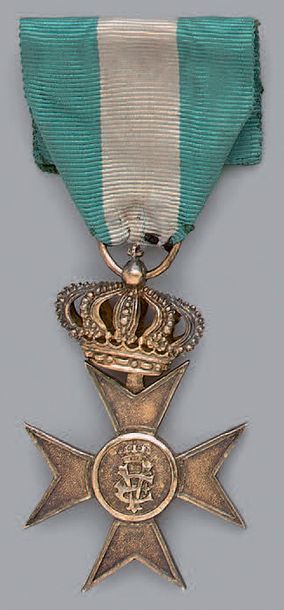 null Croix d'officier d'ancienneté, 25 ans de services, en vermeil, surmontée de...