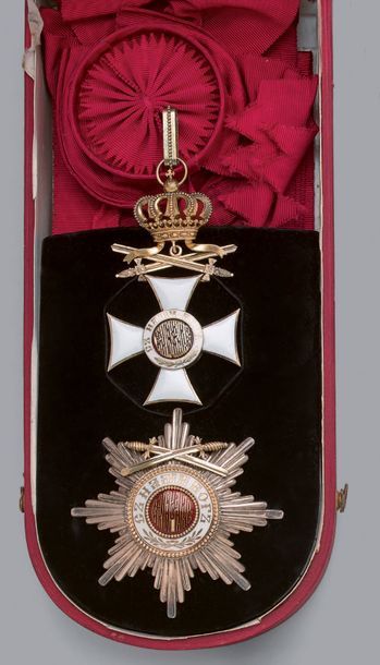 null Ensemble de grand-croix de l'ordre de Saint-Alexandre, 1er type à titre militaire:
-...