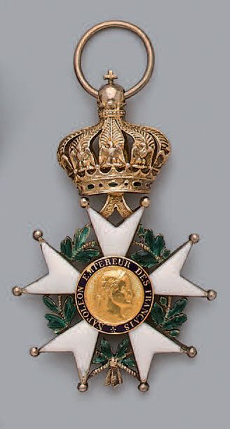 null Croix d'officier de l'ordre de la Légion d'honneur en vermeil, émaillée, centres...