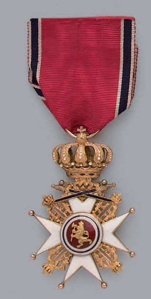 null Croix d'officier de l'ordre de Saint-Olav à titre militaire, 1er modèle, en...