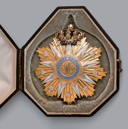 null Plaque de commandeur de l'ordre de Villa Vicosa, étoile en métal doré, émaillée,...