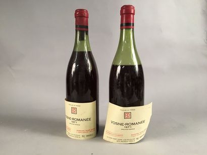 null 2 bouteilles VOSNE-ROMANEE R. Engel 1971 (1 bouchon tombant, MB; 1 V)