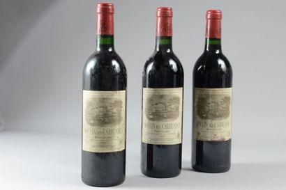 null 10 bouteilles MOULIN DES CARRUADES, Pauillac 1981 (es, elt)