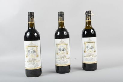 null 12 bouteilles Château LA TOUR CARNET, 5° cru Haut-Médoc 1993 (1 J, 1 B) cb