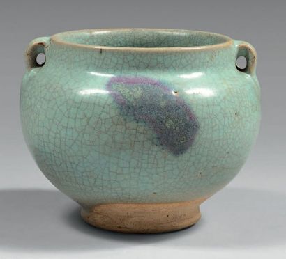CHINE Très rare petite jarre "guan" à deux anses de forme balustre en céramique à...
