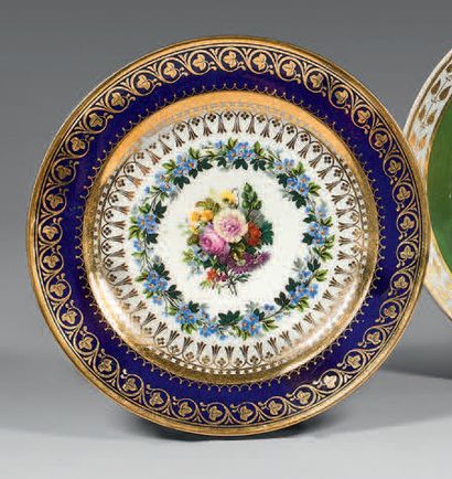 null Assiette en porcelaine de Sèvres du début du XIXème siècle
Circa 1821, marque...