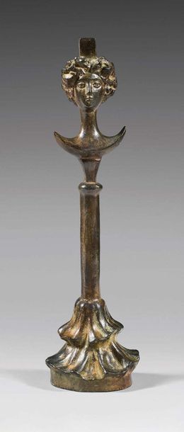 Alberto GIACOMETTI (1901-1966) Tête de femme
Lampe de table en bronze à patine brune...