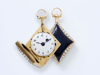 null Ravissante petite montre de poche pendentif en or 750 millièmes, en forme de...
